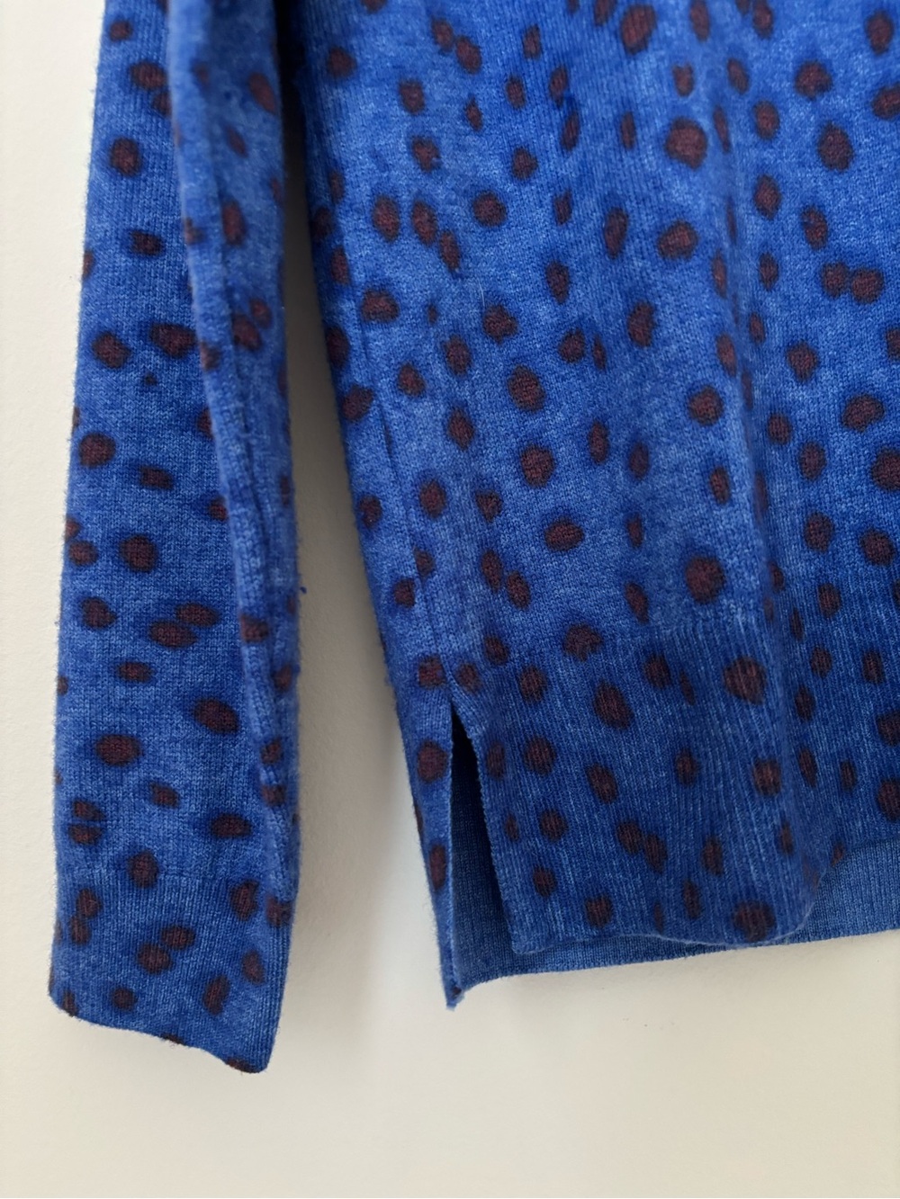 Parfois Blue & Red Dot Print Wool Blend V Neck Sweater XS S - Picture 3 of 6